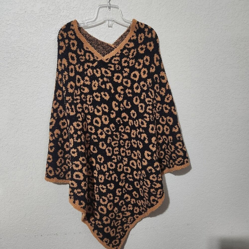 Sunshine & Rodeos Sweater Poncho Womens Medium Black Tan Leopard Knit